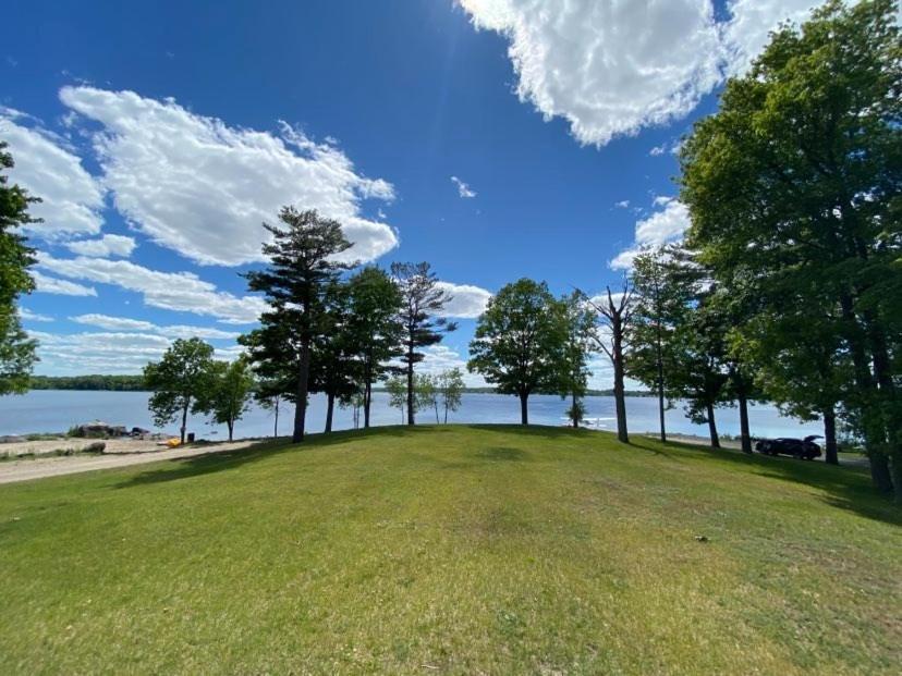 Stoco Lake Lodge Tweed 外观 照片