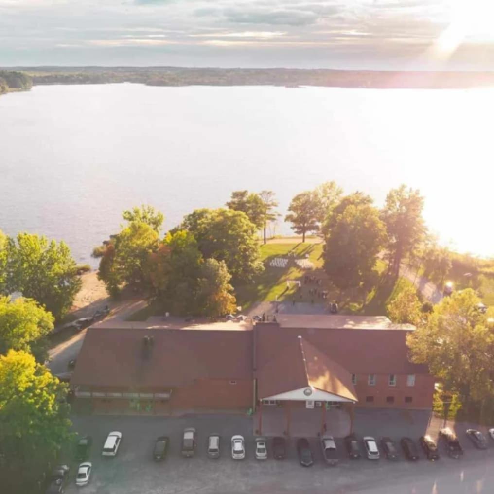 Stoco Lake Lodge Tweed 外观 照片