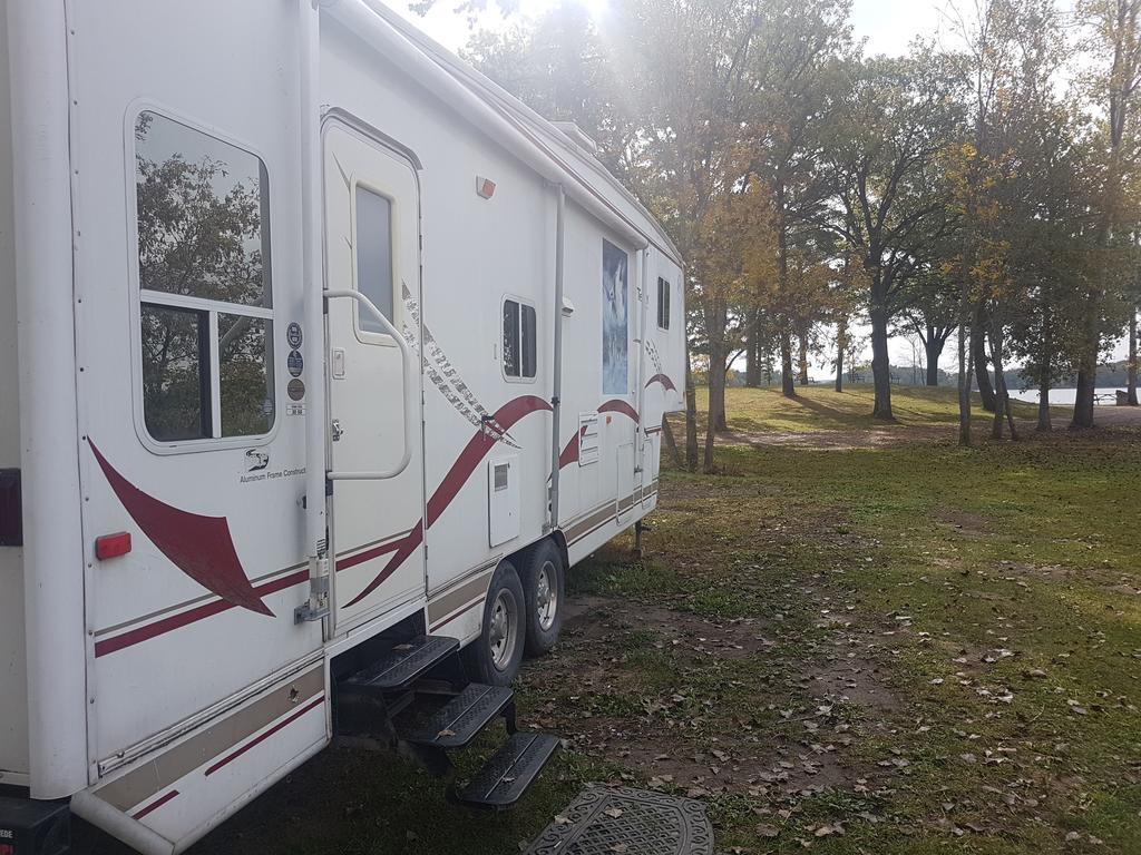 Stoco Lake Lodge Tweed 外观 照片