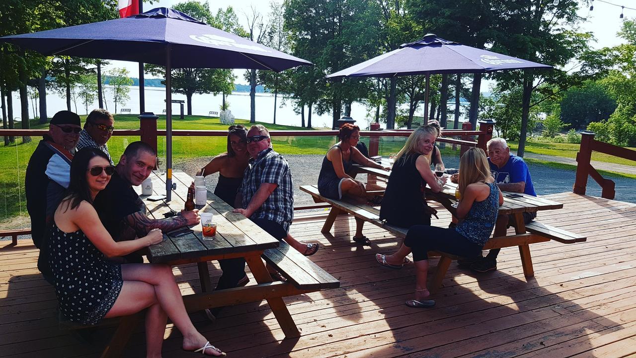 Stoco Lake Lodge Tweed 外观 照片